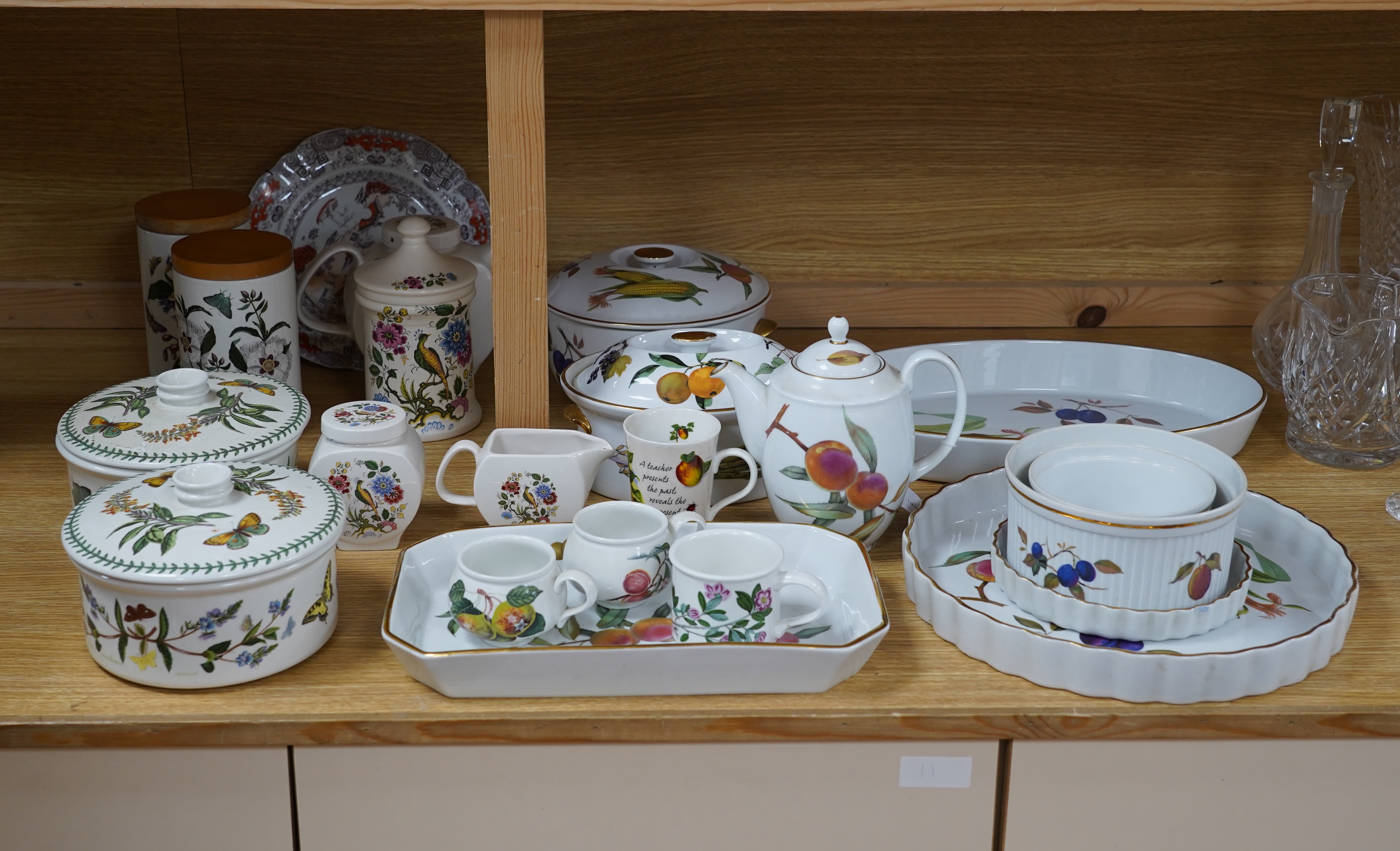 A quantity of Worcester Evesham, Port Meirion and other teawares and serving dishes, etc. (22)